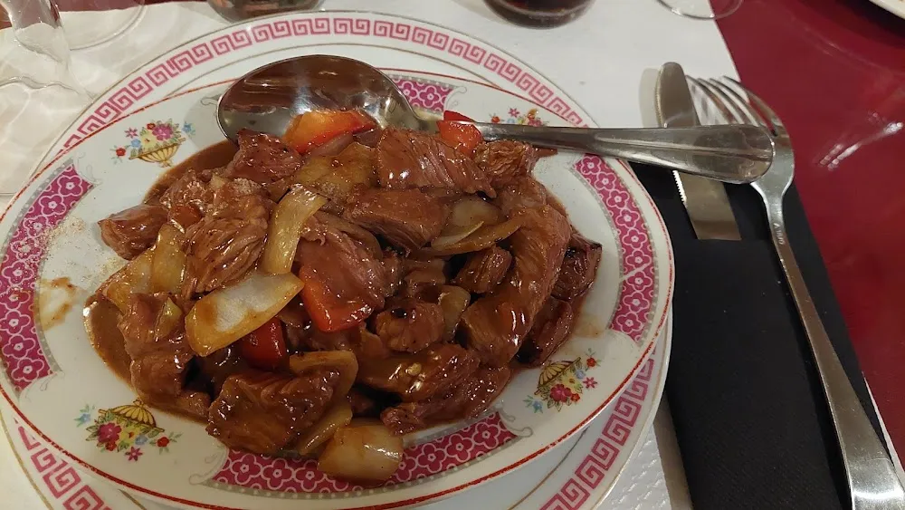 Bœuf Sauté Aux Oignons
